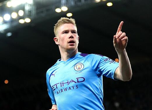 天空体育：伊萨克抵达纽卡训练基地，纽卡其他球员今日放假